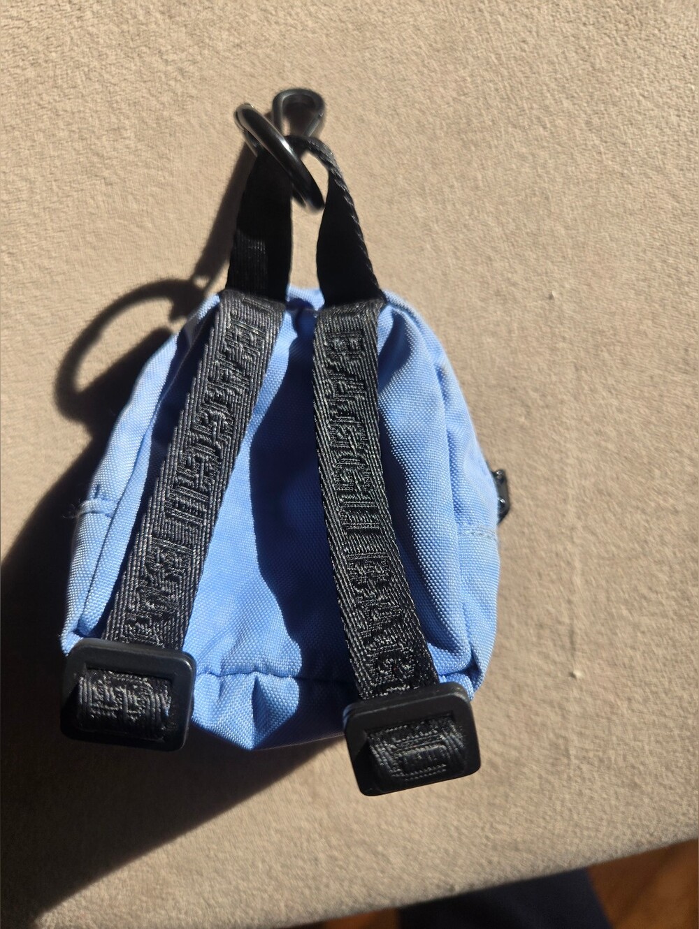 Baggu Mini Backpack Keychain - Picture 2 of 3